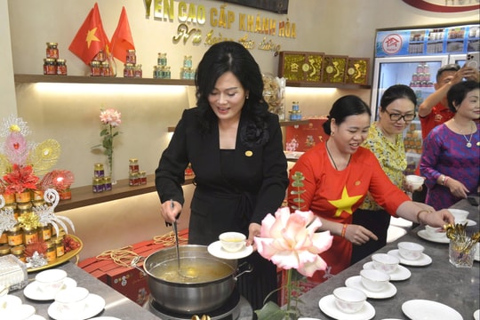 Sản phẩm của Yến Helen nhận chứng nhận Halal quốc gia