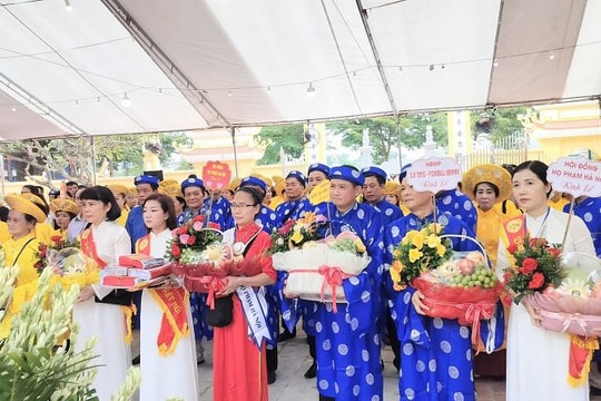 HĐHPVN dâng hương tri ân danh tướng đất Thăng Long