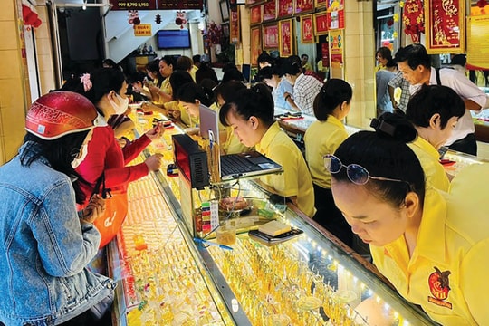 Áp thuế giao dịch vàng