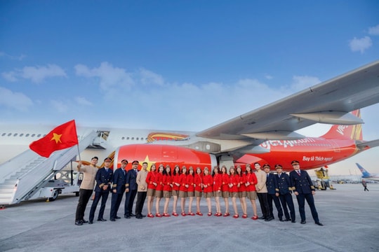 Vietjet đón tàu bay thân rộng mới, nâng đội bay lên 121 chiếc