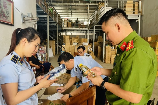 Tăng chế tài, siết quản lý nền tảng số để chặn hàng giả từ gốc