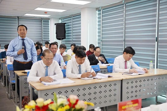 Đại hội Đảng bộ Mặt trận Tổ quốc, các đoàn thể Trung ương: Tổ số 3 thảo luận văn kiện trình Đại hội