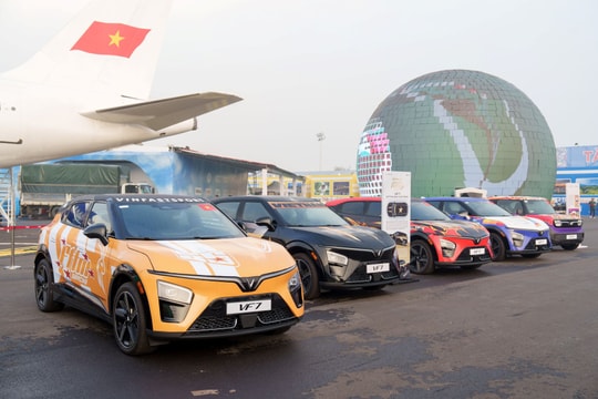 Khách hàng nói về VinFast VF 7: “Một chiếc xe an tâm từ vô lăng tới… ví tiền”