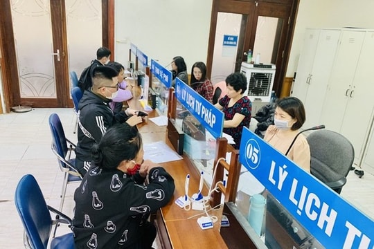 Ninh Bình đẩy mạnh phân cấp thủ tục hành chính: Tạo thuận lợi cho người dân và doanh nghiệp