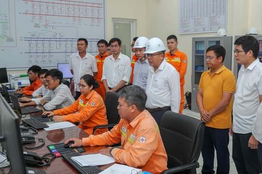 Đóng điện thành công dự án Đường dây 500 kV Lào Cai - Vĩnh Yên