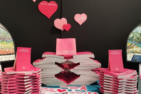 Ra mắt sách ảnh “Chúng tôi đó – Phụ nữ Kiên cường”