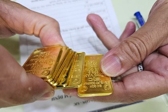 Đánh thuế mua bán vàng miếng 0,1% trên giá chuyển nhượng - Có đủ để ngăn đầu cơ?