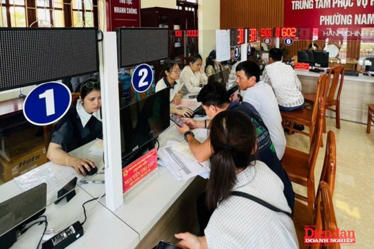 Hành chính “không ranh giới”