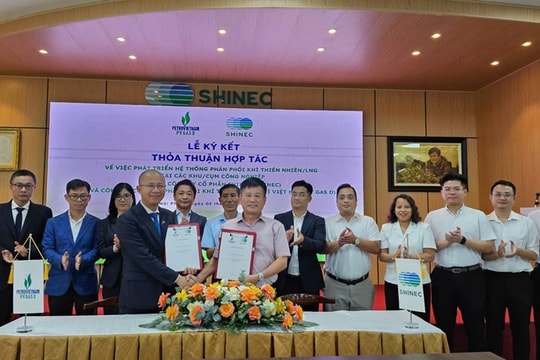 Doanh nghiệp “bắt tay” hợp tác phát triển năng lượng sạch