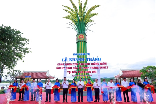 Khánh thành Khu tưởng niệm thanh niên xung phong hy sinh tại bến phà Long Đại