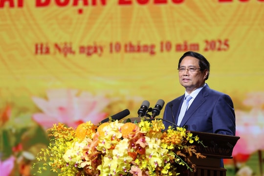 Nhân dân cả nước đang trông chờ vào vai trò dẫn dắt, sứ mệnh tiên phong, kiến tạo phát triển của Thủ đô Hà Nội*