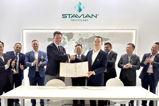 Công ty Cổ phần Nhựa tái chế Stavian ký kết biên bản ghi nhớ hợp tác với Starlinger và Amut