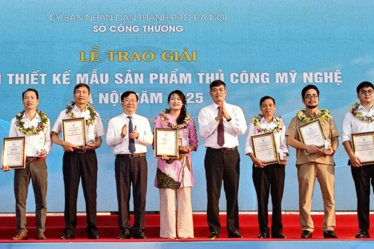 Trao giải cuộc thi thiết kế mẫu sản phẩm thủ công mỹ nghệ Hà Nội 2025