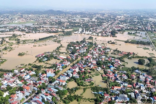 Miễn thuế, giảm tiền thuê đất: “Cú hích” để doanh nghiệp phục hồi sau bão lũ