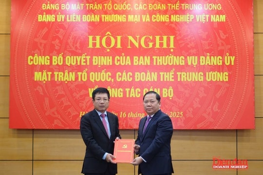 Thứ trưởng Bộ Tài chính Hồ Sỹ Hùng được điều động làm Bí thư Đảng uỷ VCCI