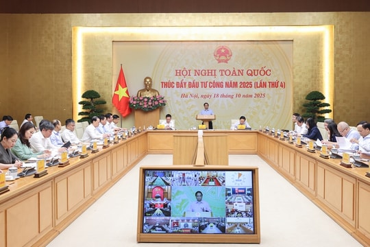 Thủ tướng: “Nói ít, làm nhiều, bằng những sản phẩm cụ thể” trong đầu tư công