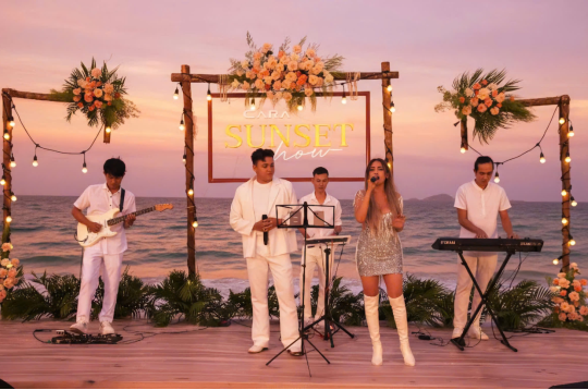 Chuỗi đêm nhạc trên bãi biển trong chương trình Cara Sunset Show tại Bãi Dài