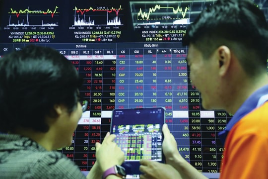 "Bắt sóng" chứng khoán quý IV