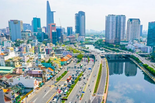 Thị trường văn phòng TP HCM: Giá thuê giảm, tỷ lệ lấp đầy cao