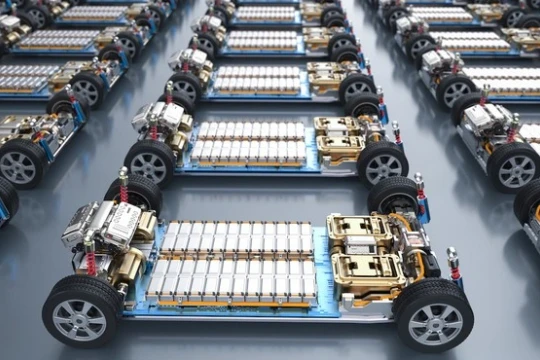 Ô tô điện trang bị bộ pin lớn gây tốn kém và lãng phí?