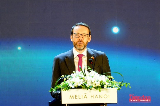 BÔNG HỒNG VÀNG 2025: Bản lĩnh và sáng tạo trong kỷ nguyên mới