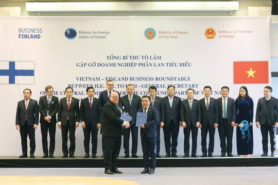 VNPT tăng cường hợp tác với đối tác Phần Lan phát triển hạ tầng số