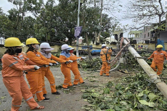 Phụ nữ EVNNPC – Bản lĩnh, sáng tạo, thắp sáng niềm tin