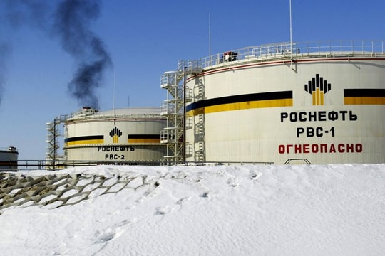 Mỹ, EU gia tăng sức ép lên kinh tế Nga