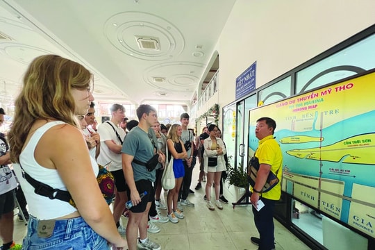 Đồng Tháp phát triển du lịch thành ngành kinh tế quan trọng