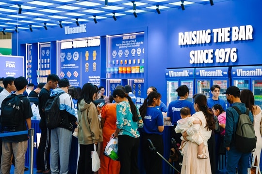 Vinamilk lan tỏa giá trị thương hiệu Việt tại Hội chợ Mùa Thu 2025