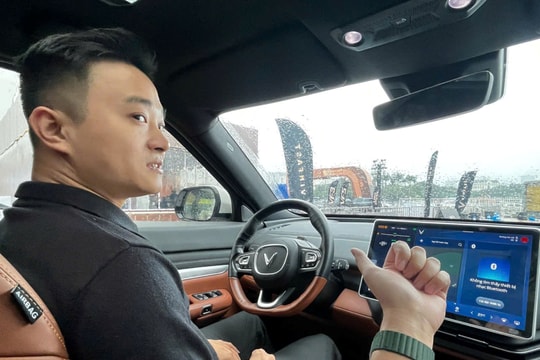 Doanh nhân Hà Nội nói về VinFast VF 9: Sang trọng, đẳng cấp và quá hời về chi phí