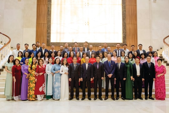 Diễn đàn Doanh nghiệp: Tự hào dấu ấn 32 năm - hướng tới bước đột phá mới