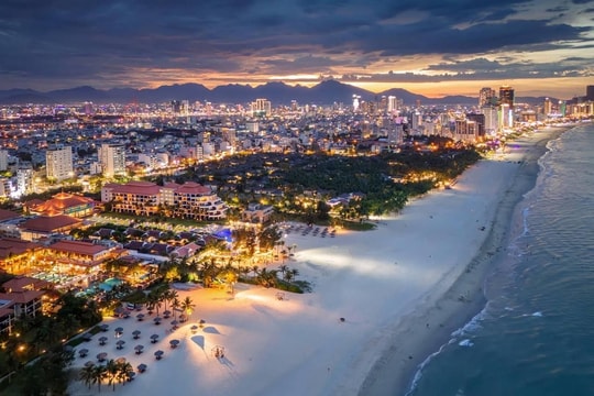 Furama Đà Nẵng đạt 8 giải thưởng “Cành cọ vàng” của ngành du lịch