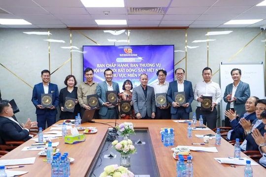 Tác giả sách bất động sản 68 triệu: “Toàn bộ lợi nhuận sẽ dành cho thiện nguyện”