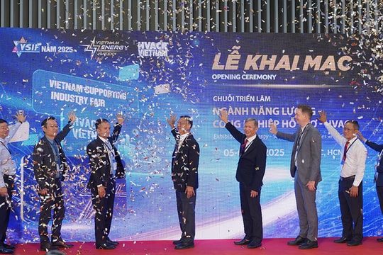 EVNHCMC đồng hành cùng Triển lãm Ngành năng lượng - công nghiệp hỗ trợ - HVCR năm 2025