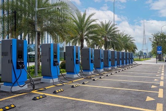 Hạ tầng trạm sạc trước cơ hội bứt tốc cùng làn sóng xe điện