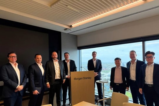 Doanh nhân Phạm Hồng Điệp kết nối với các định chế tài chính hàng đầu thế giới