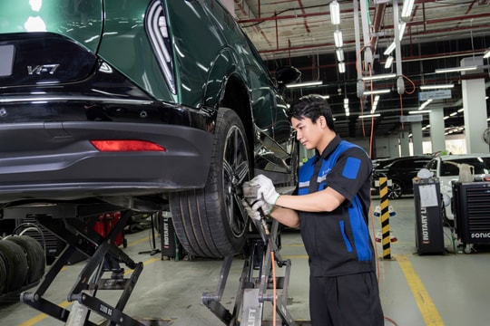 Chủ xe điện nói về dịch vụ hậu mãi của VinFast: “Mua xe chỉ là khởi đầu, còn lại VinFast lo”