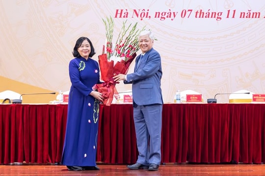 Bà Bùi Thị Minh Hoài được hiệp thương cử giữ chức Chủ tịch Ủy ban Trung ương MTTQ Việt Nam khóa X