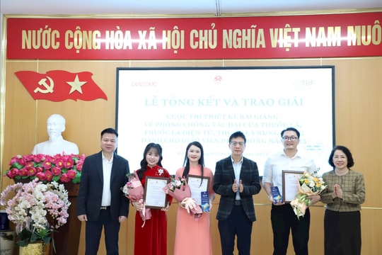 Trao giải Cuộc thi “Thiết kế bài giảng về phòng, chống tác hại của thuốc lá, thuốc lá điện tử, thuốc lá nung nóng”