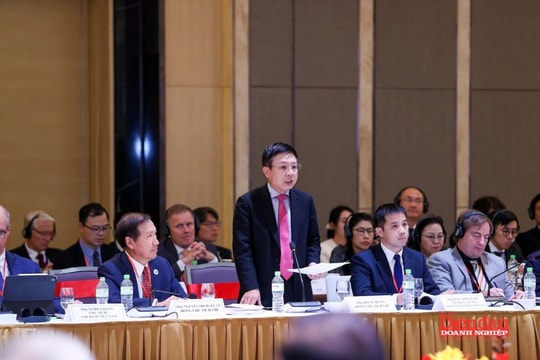 Chủ tịch VCCI: Cộng đồng doanh nghiệp cam kết đồng hành cùng Chính phủ chuyển đổi xanh trong kỷ nguyên số