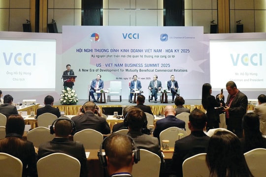 Thương mại Việt - Mỹ vượt hàng rào thuế quan