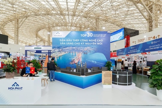 Hòa Phát trình làng thép ray cao tốc, bổ sung mắt xích quan trọng cho công nghiệp hỗ trợ đường sắt