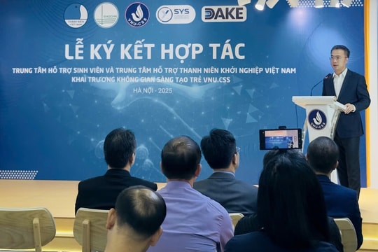 Trao 500 suất học bổng “Khởi nghiệp Kinh tế số” trị giá 5 tỷ đồng cho sinh viên