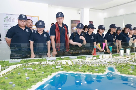 ACT Holdings phối hợp cùng BrandLift Asia tổ chức trải nghiệm thực tế dự án Cà Ná New City