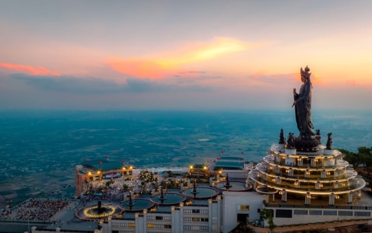 Khu du lịch núi Bà Đen ưu đãi đặc biệt nhằm tri ân ngày Nhà giáo Việt Nam