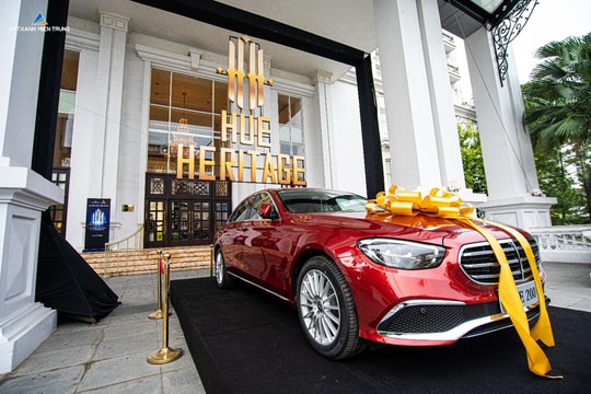 Huế bừng sáng trong chương trình nghệ thuật “A Premier Show – Heritage in Harmony”