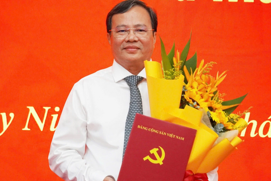 Phó Bí thư Vĩnh Long được giới thiệu giữ chức Chủ tịch UBND tỉnh Tây Ninh