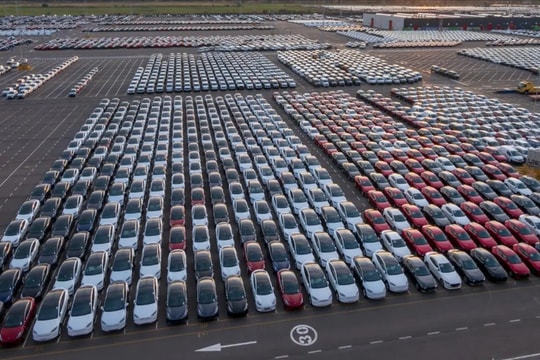 Doanh số xe điện tháng 10 lập kỷ lục, Việt Nam hòa nhịp tăng trưởng