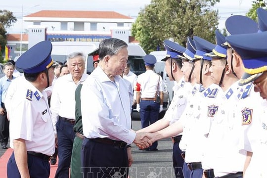 Tổng Bí thư Tô Lâm: Tập trung xây dựng Cảnh sát biển Việt Nam theo hướng 'tinh, gọn, mạnh' tiến thẳng lên hiện đại